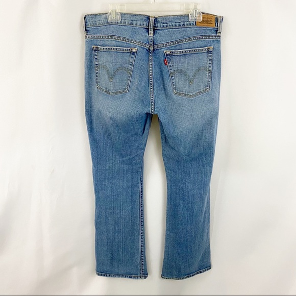 Levi’s 515 Bootcut Jeans - Picture 6 of 9